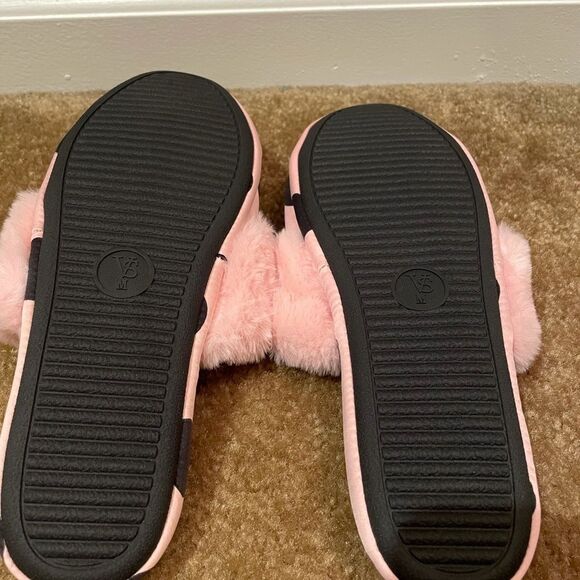 Victoria Secret Sandals - Picture 3 of 4